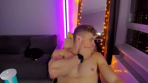 Snapshot of kurt_hanssen chatting on October 2025 07:40:01 PM kurt_hanssen online show from October 2025 07:40:01 PM