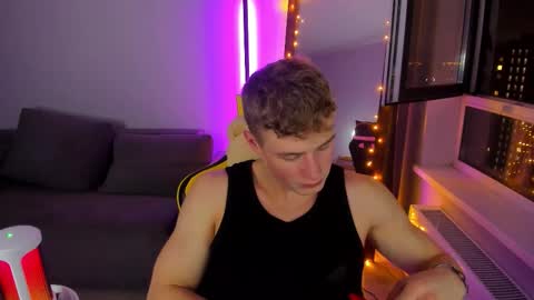 Snapshot of kurt_hanssen chatting on October 2025 07:25:01 PM kurt_hanssen online show from October 2025 07:25:01 PM