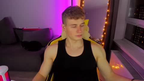 Snapshot of kurt_hanssen chatting on December 2025 05:22:02 PM kurt_hanssen online show from December 2025 05:22:02 PM