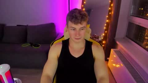 Snapshot of kurt_hanssen chatting on December 2025 06:23:01 PM kurt_hanssen online show from December 2025 06:23:01 PM