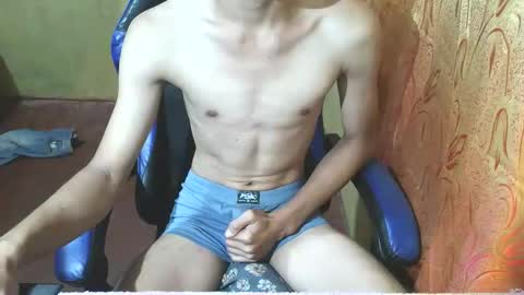 Snapshot of kurtxxx07 chatting on December 2025 02:17:02 AM kurtxxx07 online show from December 2025 02:17:02 AM