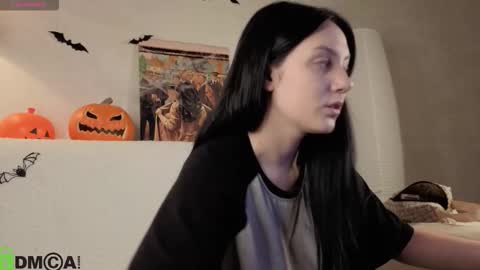 Kvetachka Thu-Sun 0900am-1500pmGTM2 online show from October 2025 01:31:01 AM