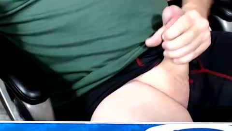 Snapshot of kwib34 chatting on October 2025 04:03:02 PM kwib34 online show from October 2025 04:03:02 PM