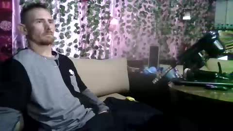 Snapshot of kyl3baron3 chatting on January 2025 05:49:01 PM kyl3baron3 online show from January 2025 05:49:01 PM