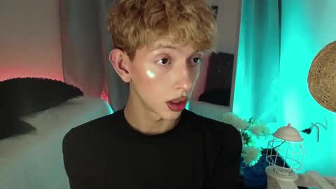 Kyle Cooper online show from December 2024 04:23:01 AM