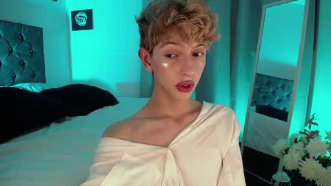 Kyle Cooper online show from December 2024 04:27:02 AM