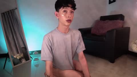 Kyle Cooper online show from January 2025 04:38:02 AM