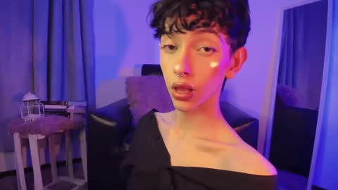 Kyle Cooper online show from February 2025 08:42:02 AM