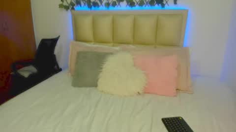 SOPHIA independent model  online show from July 2026 04:43:02 AM