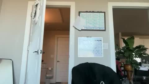 Kyle Kickstand online show from November 2025 06:42:02 PM