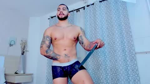 kylenorth_ online show from October 2025 08:11:02 PM