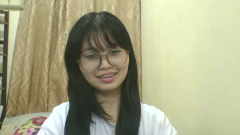 Snapshot of kylie1177 chatting on December 2025 01:49:01 PM its me KYLIE online show from December 2025 01:49:01 PM