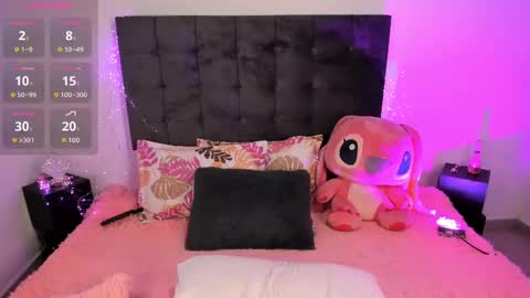 Kylie  online show from October 2025 10:20:02 PM