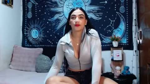 kylie online show from September 2025 09:15:02 PM