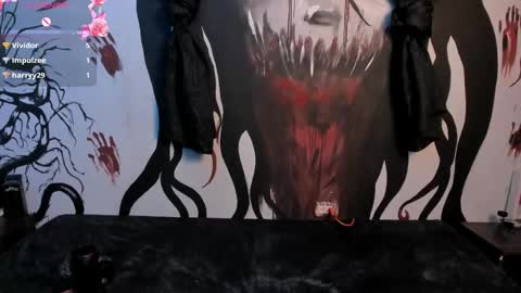 Snapshot of kylie_foxx1 chatting on February 2025 12:05:02 AM submissive demon Please help me to reach 500 thumbs up online show from February 2025 12:05:02 AM