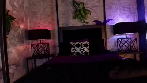 Snapshot of kylie_foxxxy chatting on November 2025 07:35:01 PM Kylie online show from November 2025 07:35:01 PM