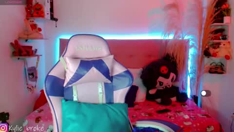 Snapshot of kylie_hottt_ chatting on October 2025 09:16:02 PM k ylie online show from October 2025 09:16:02 PM