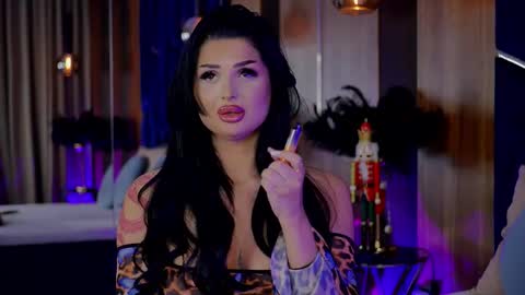 Kylie online show from December 2025 10:17:02 PM