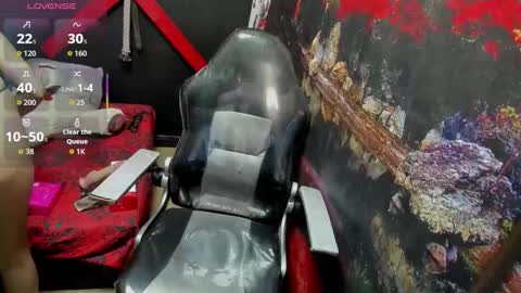 Snapshot of kylie_moan chatting on October 2025 11:51:02 AM KYLIE online show from October 2025 11:51:02 AM