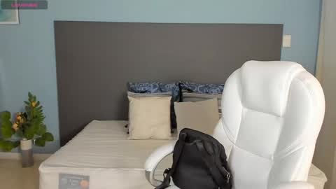 Kylie Reyes  online show from January 2025 07:43:01 PM