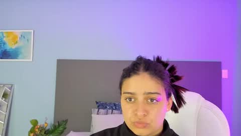 Kylie Reyes  online show from February 2025 07:36:01 PM