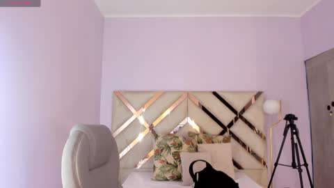 Kylie Reyes  online show from April 2026 07:25:02 PM