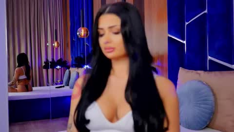 Jenny online show from November 2025 09:14:01 PM