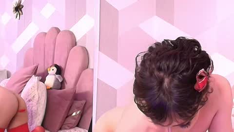 Snapshot of kyliemonnet chatting on November 2025 08:31:01 PM Kylie jl online show from November 2025 08:31:01 PM