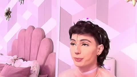 Snapshot of kyliemonnet chatting on November 2025 05:00:01 PM Kylie jl online show from November 2025 05:00:01 PM