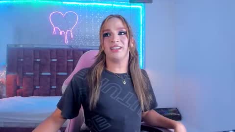 Snapshot of kylievictoria_ chatting on November 2025 05:28:02 AM Kylie online show from November 2025 05:28:02 AM