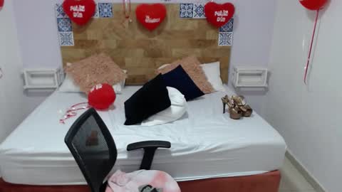 Kylie online show from February 2025 05:07:02 PM