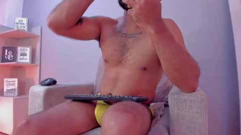 Kylliam Levis online show from March 2026 08:10:01 PM