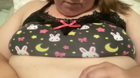 Snapshot of kylorencat chatting on September 2025 01:49:02 AM KYLO online show from September 2025 01:49:02 AM