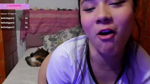 Snapshot of kyomi_beth chatting on December 2024 06:01:02 PM kyomi online show from December 2024 06:01:02 PM