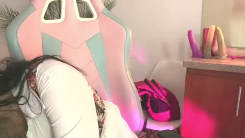 Snapshot of kyomi_chang chatting on January 2025 02:18:01 PM Kyomi online show from January 2025 02:18:01 PM