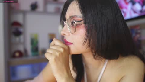 Snapshot of kyomi_chang chatting on January 2025 05:21:01 PM Kyomi online show from January 2025 05:21:01 PM