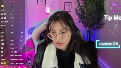 Snapshot of kyomi_chang chatting on February 2025 12:14:02 PM Kyomi online show from February 2025 12:14:02 PM