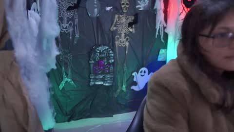 Snapshot of kyomi_chang chatting on October 2025 12:28:02 PM Kyomi online show from October 2025 12:28:02 PM