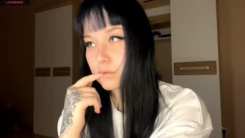 Eva online show from October 2025 07:34:02 AM