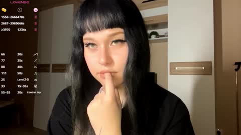 Eva online show from November 2025 05:27:01 PM