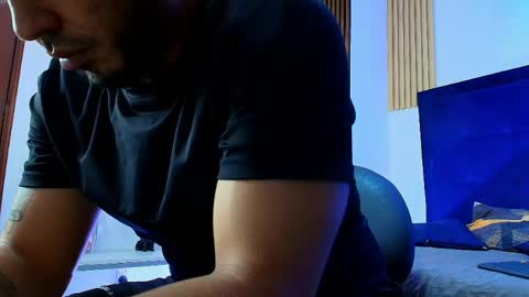 Kyro Blaze online show from June 2026 02:33:01 PM