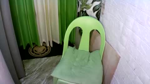 Snapshot of kyutshyne chatting on November 2025 06:01:01 AM kyutshyne online show from November 2025 06:01:01 AM