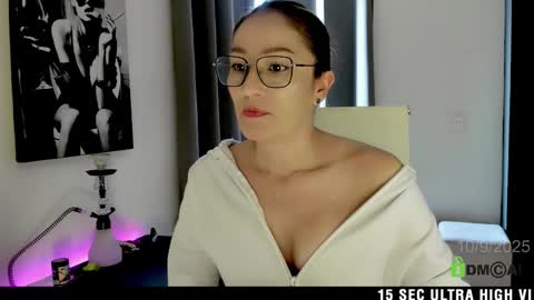 LISA online show from October 2025 07:34:01 PM