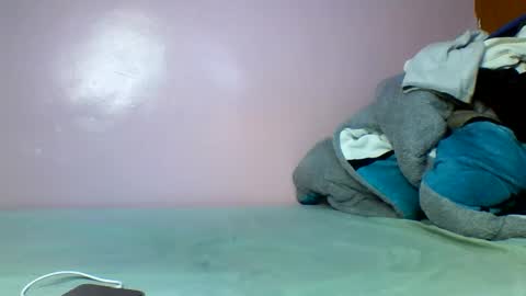 crazy creamer  online show from March 2026 07:00:02 PM