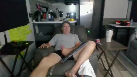 l8tniter online show from October 2025 03:51:02 AM