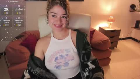 Snapshot of la_leonaaa chatting on February 2026 02:21:01 AM Jazmin online show from February 2026 02:21:01 AM