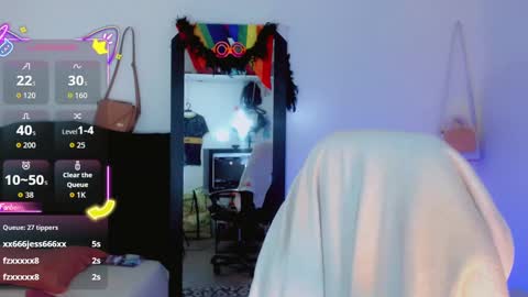 Snapshot of la_ratona_1 chatting on October 2025 06:49:02 PM AriSaray online show from October 2025 06:49:02 PM