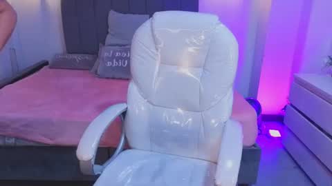 Snapshot of laara_croft chatting on July 2026 07:31:01 PM L A R A online show from July 2026 07:31:01 PM