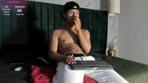 Snapshot of labrinthteasing chatting on September 2025 08:11:02 PM labrinthteasing online show from September 2025 08:11:02 PM