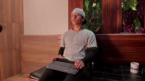 Snapshot of labrinthteasing chatting on September 2025 02:29:02 PM labrinthteasing online show from September 2025 02:29:02 PM